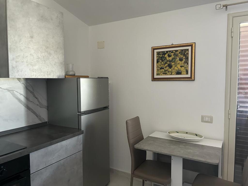 Nina Apartament Giardini Naxos Con Posto Auto Экстерьер фото
